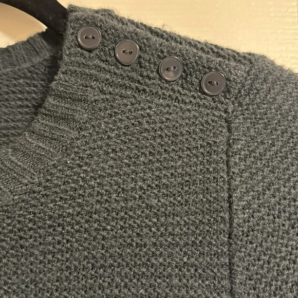 Gap women’s pullover sweater, size S/P - Picture 3 of 4